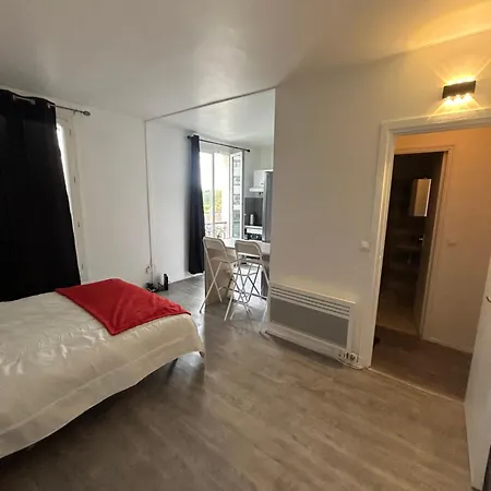 Apartment Tres Lumineux Et Equipee En Pleine Avenue !